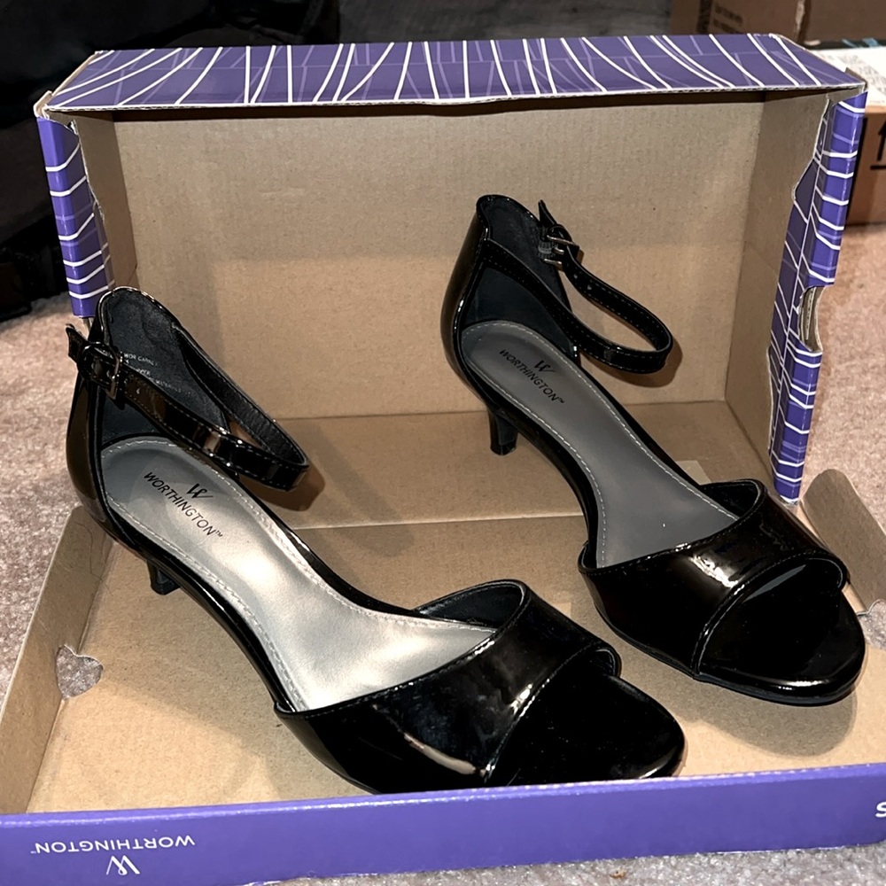 Size 8 1/2 “Worthington” heels. Worn them two times to high school dances.